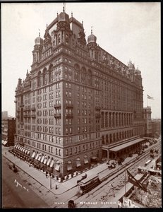 Le Waldorf Astoria à la 34ème rue et la 5ème avenue, New York, 1901 ou 1902 - Byron Company